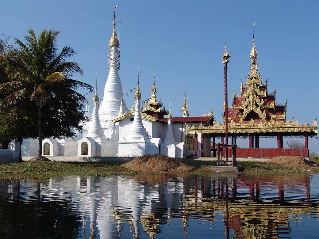 Pagoda on the lake