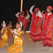 Karen dance group