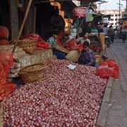 Selling onions