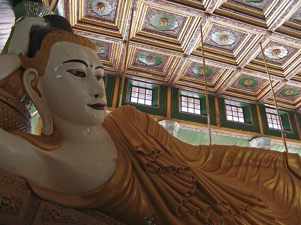 Buddha and ceiling
