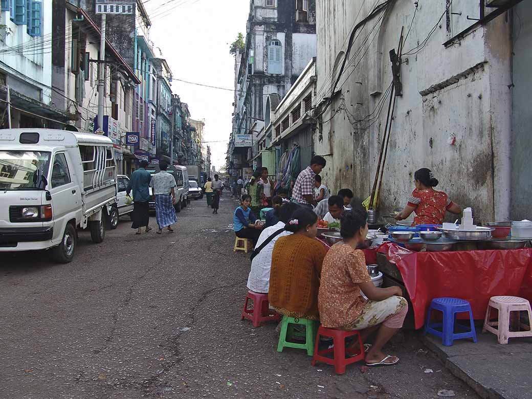 Sidewalk café