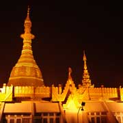 Sule Paya by night