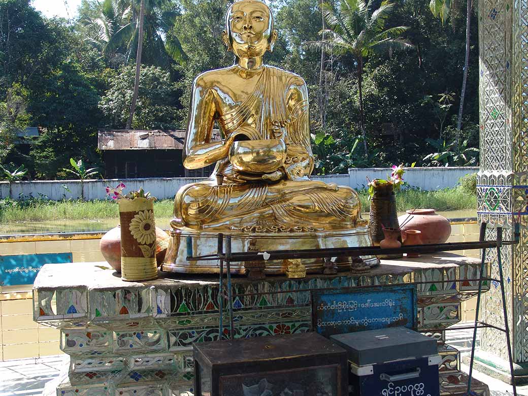 Bronze Buddha statue