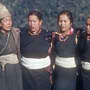 Women dance, Bumbu ceremony