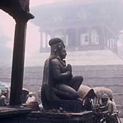 Garuda statue, Maju Dega temple