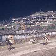 Mani stone wall, Tarke Ghyang