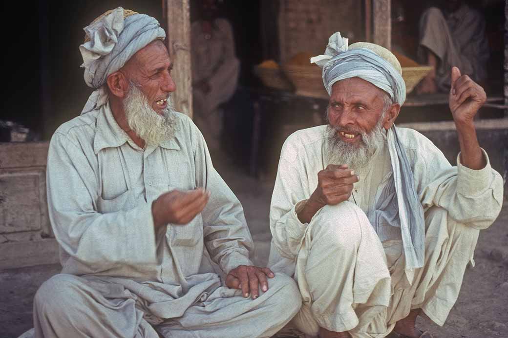 Pashtun men, Landi Kotal