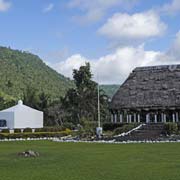 Royal tomb, Vaimoso