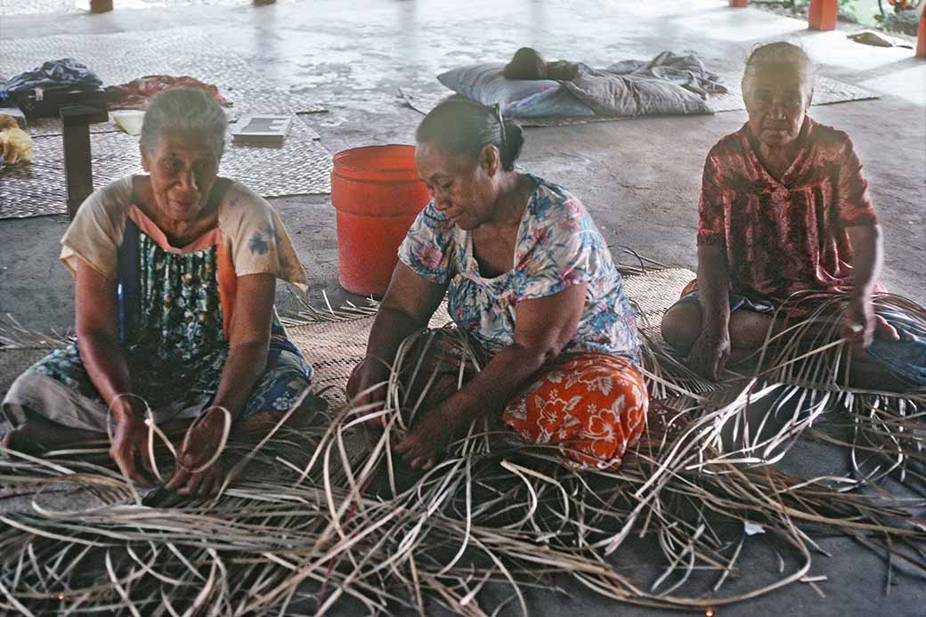 Weaving mats