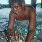 Weaving an 'ie toga