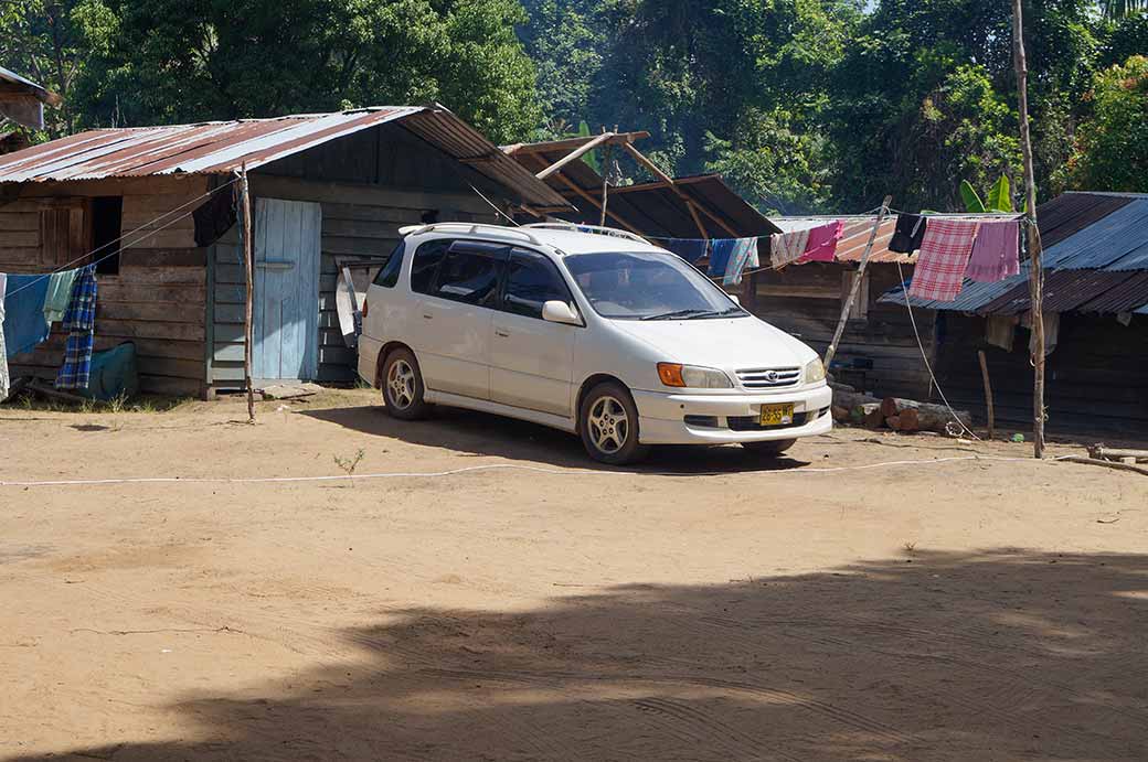 In the Marron village of Malinka