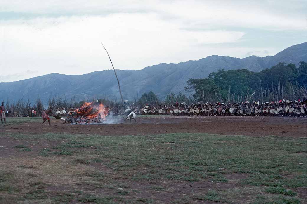 Attending the pyre