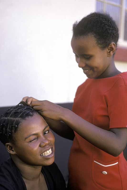 Plaiting hair