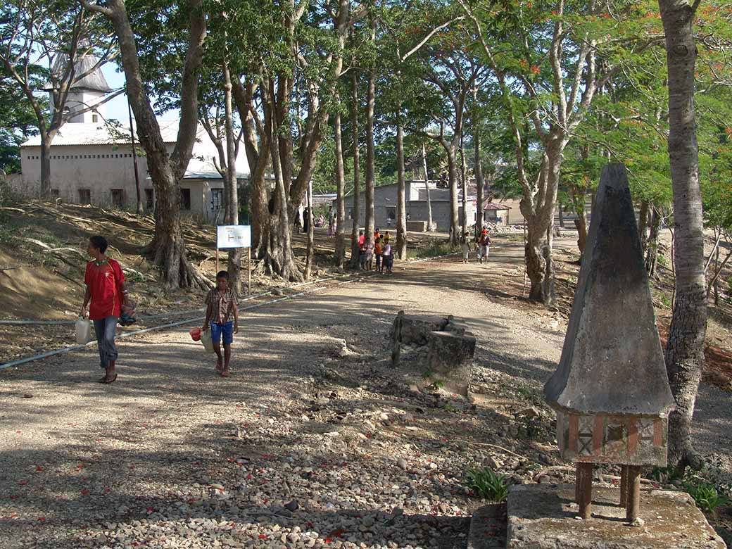 Road into Tutuala