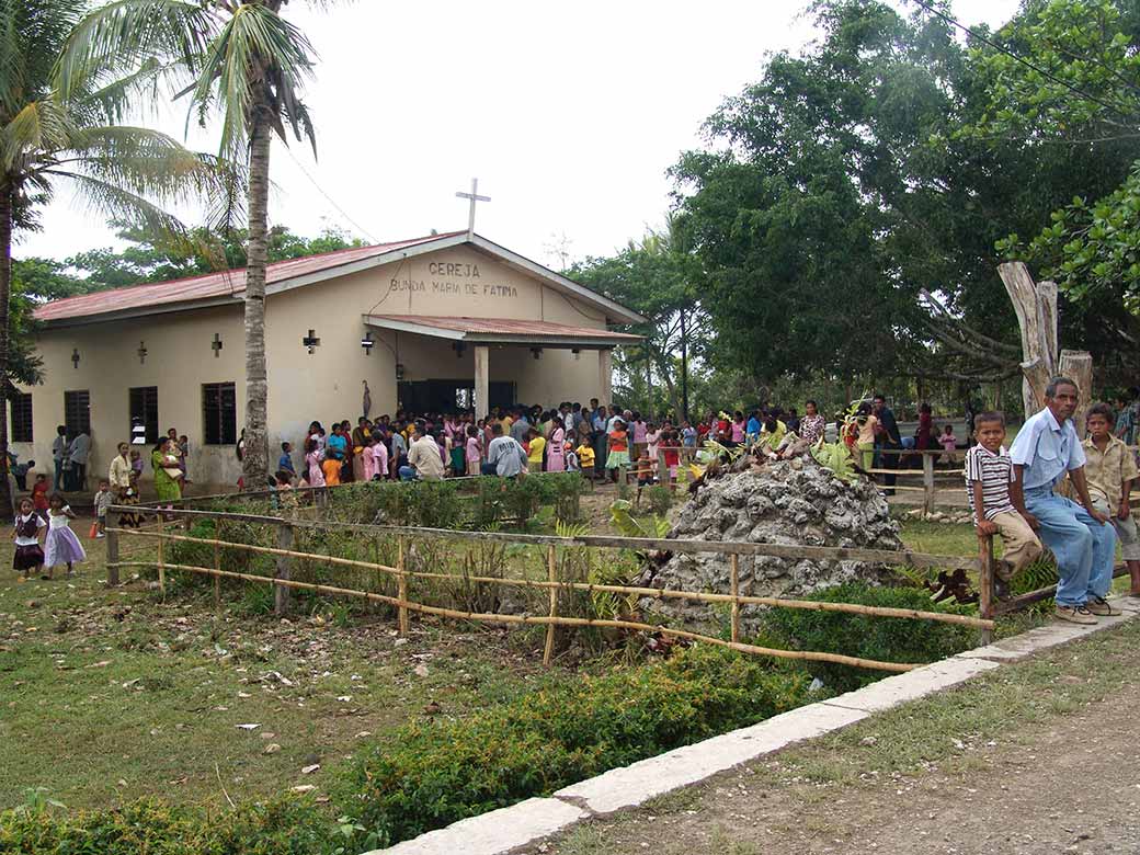 Church, Kampung Porlamana