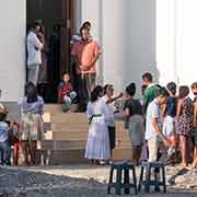 Receiving communion, Santo Antonio church