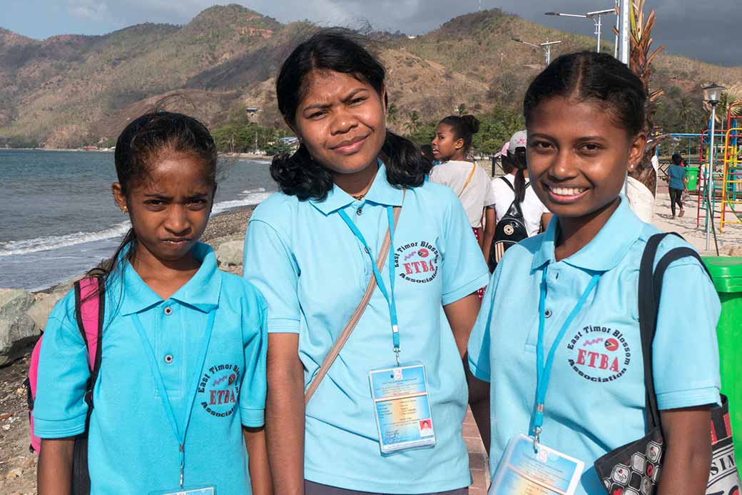 Three girls, Dili