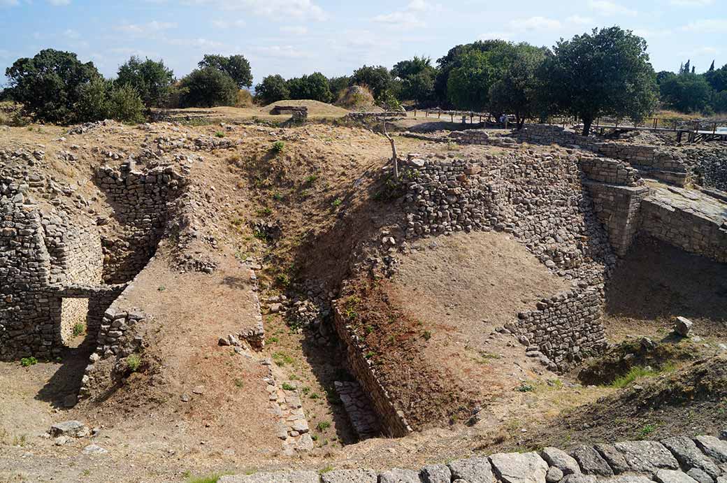 Fortification wall of Troia II