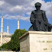 Statue of Mimar Sinan