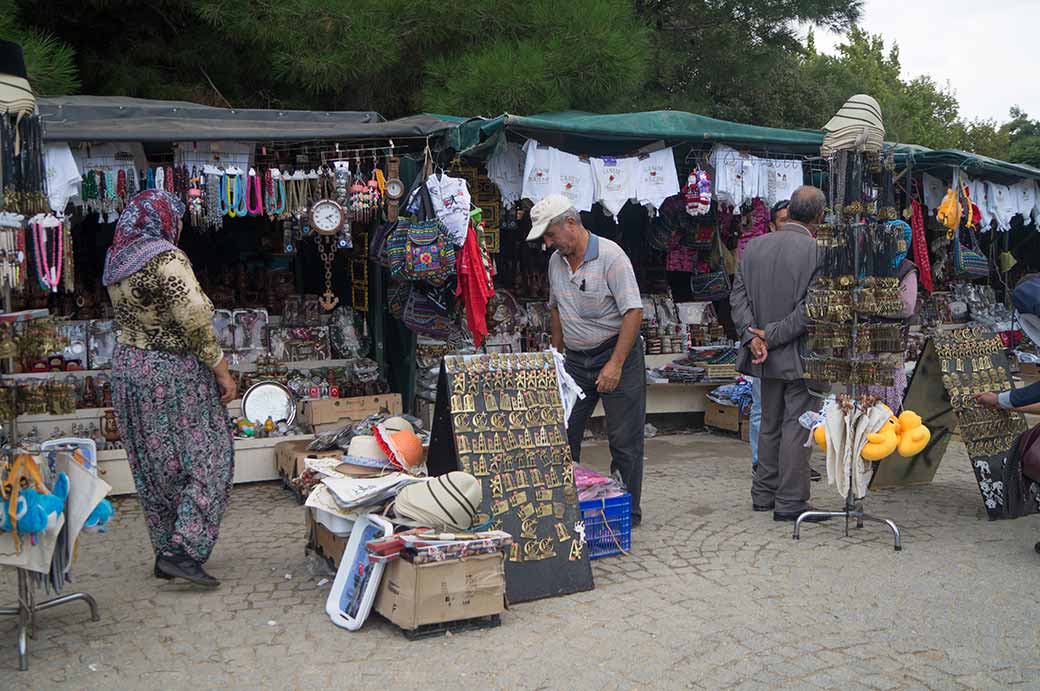 Shop selling souvenirs, Şahindere