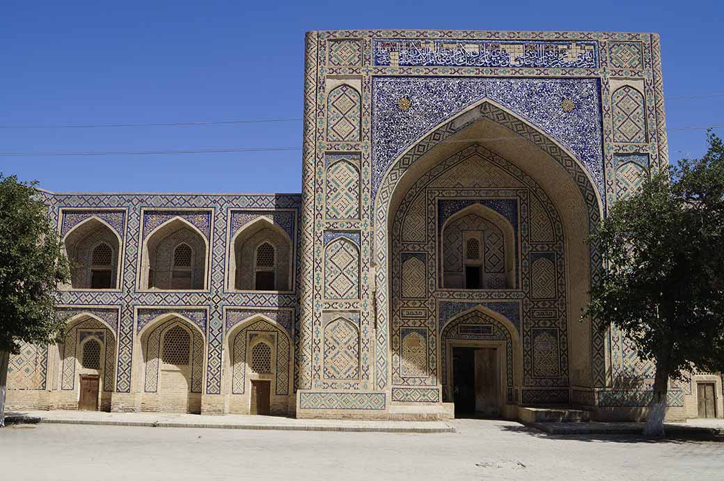 Modari-khan Madrasah