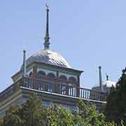 Harem viewing platform