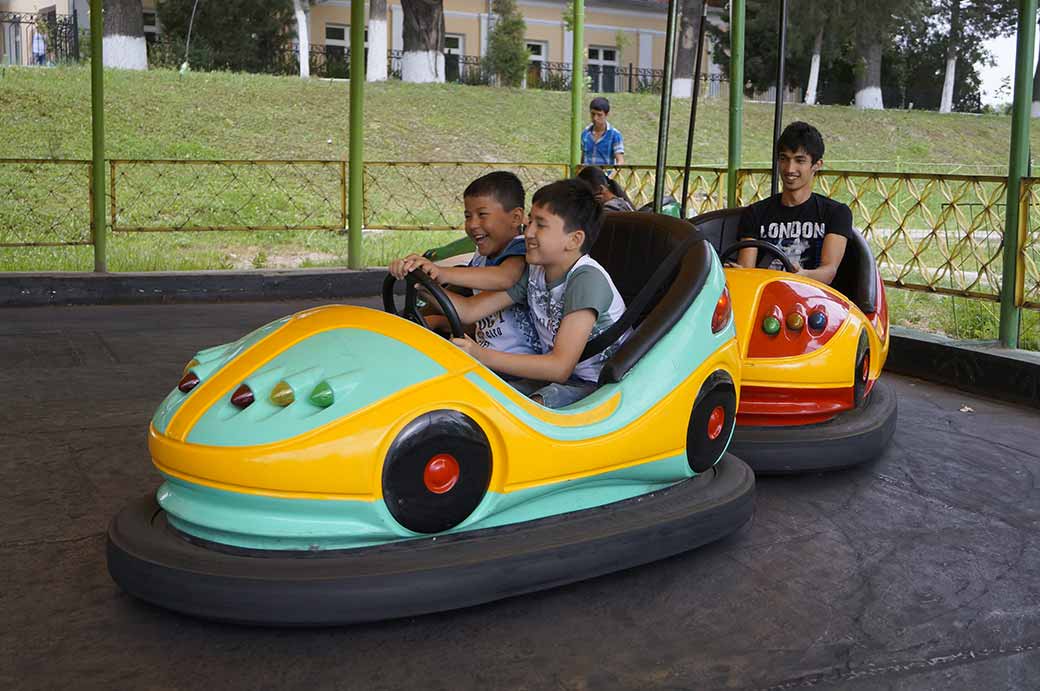 Dodgem cars, Alisher Navoi Park