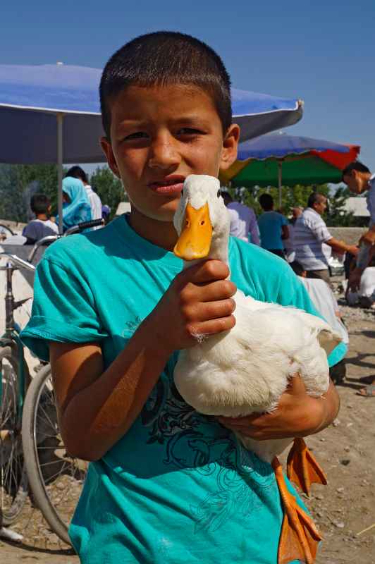 Boy and his duck, Marg'ilon