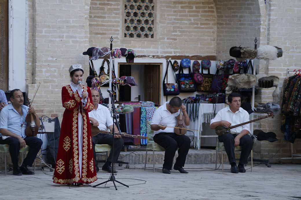 Uzbek music and song