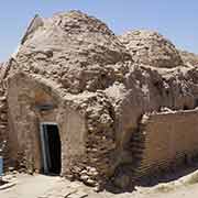 Tombs, Mizdakhan