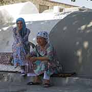 Women at the tombs