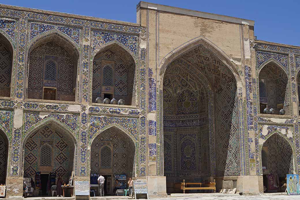 Sher-Dor Madrasah courtyard