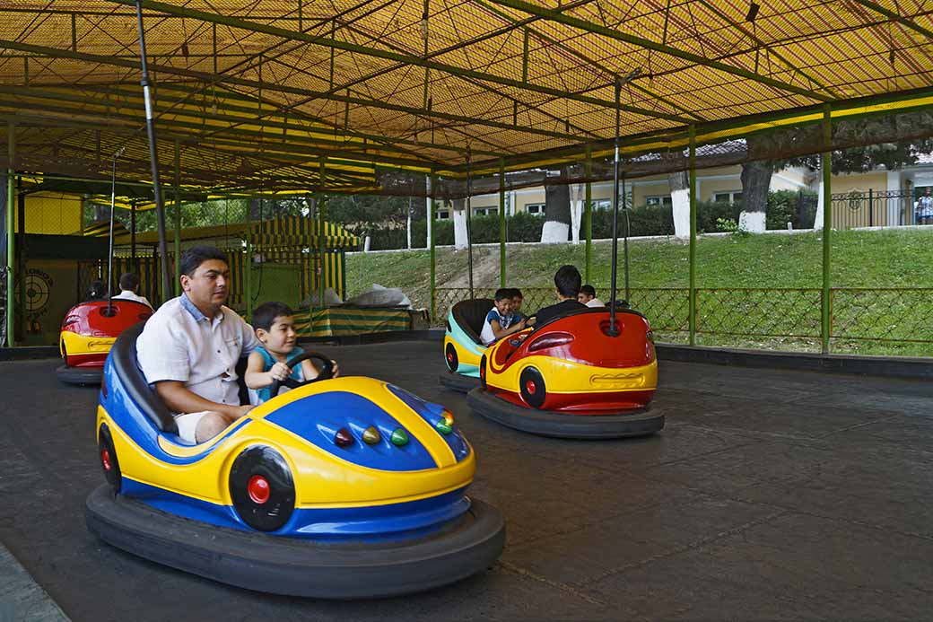 Dodgem cars, Alisher Navoi Park