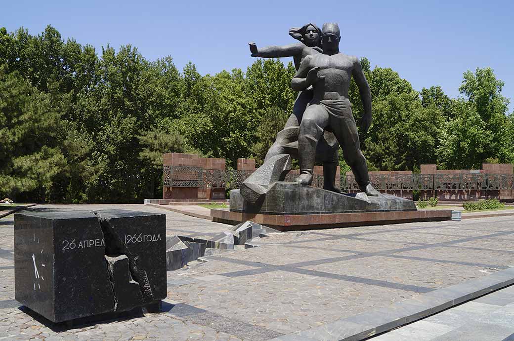 Tashkent Earthquake monument